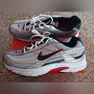 Nike Men's Silver and Red Sneakers